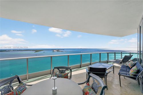 3811-1331 Brickell Bay Dr, Miami, FL, 33131-3686 | Card Image