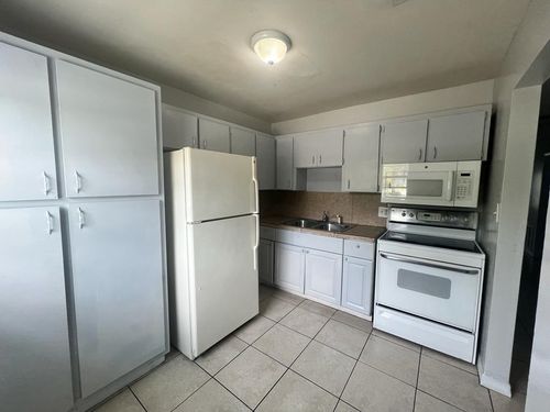 apt-4-3210 Louisiana Ave, Fort Pierce, FL, 34947-7261 | Card Image