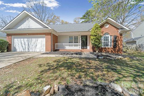 100-1613 Winthrop Ln, Monroe, NC, 28110-5205 | Card Image