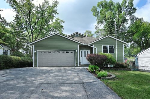 21725 118th St, Bristol, WI, 53104-9698 | Card Image