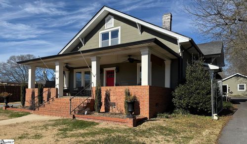 211 Ne Main St, Easley, SC, 29640-2119 | Card Image