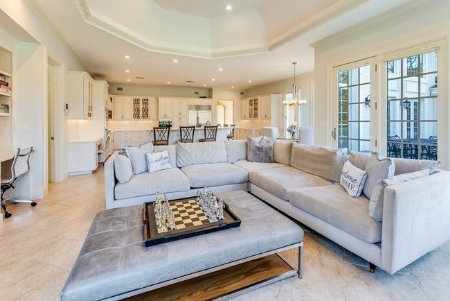 7 Ashley Ct, House other with 5 bedrooms, 9 bathrooms and 10 parking in Lynnfield MA | Image 6