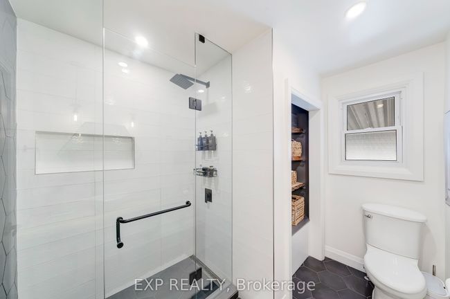 4652 Queensway Gdns, House other with 3 bedrooms, 2 bathrooms and 2 parking in Niagara Falls ON | Image 21