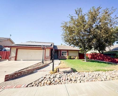 1046 Santa Barbara St, Los Banos, CA, 93635-2956 | Card Image