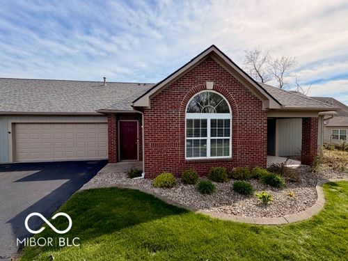 2712 Reflection Way, Greenwood, IN, 46143-7838 | Card Image