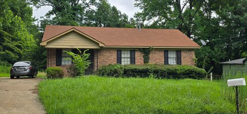 1056 Walk Rd, Memphis, TN, 38109-3540 | Card Image