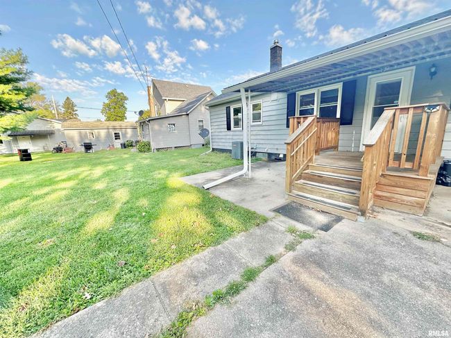 202 W South St, House other with 2 bedrooms, 1 bathrooms and null parking in Abingdon IL | Image 5