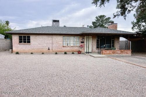 5450 E Hawthorne St, Tucson, AZ, 85711-1323 | Card Image