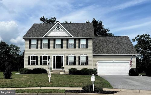 330 Mountaineers Way, EMMITSBURG, MD, 21727-9233 | Card Image