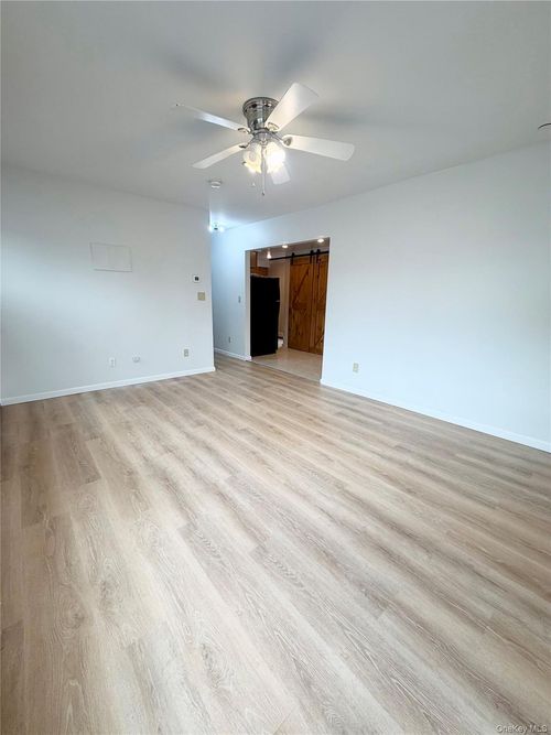 upper-99 Delaware Ave, Long Beach, NY, 11561-1537 | Card Image