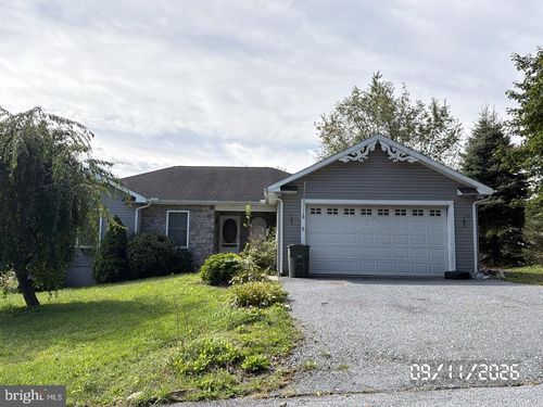 5 Brubeck Cir, MARYSVILLE, PA, 17053-9712 | Card Image