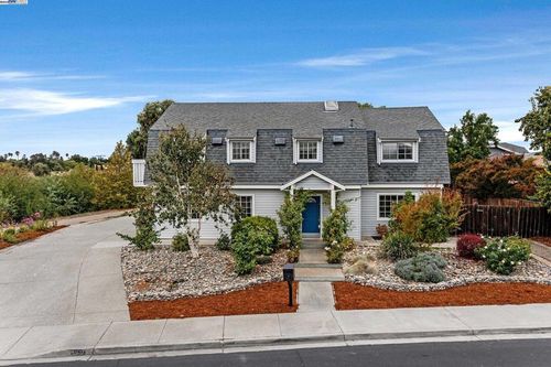 1806 Bluebell Dr, Livermore, CA, 94551-1076 | Card Image