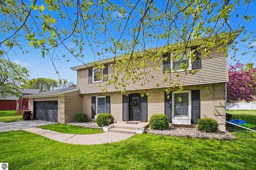 1105 Fairfield Dr, Mt Pleasant, MI, 48858-4319 | Card Image