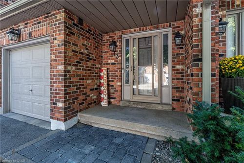 13-2230 Walker'S Line, Burlington, ON, L7M3Y8 | Card Image
