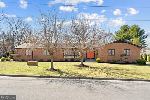 1317 Caroline St, WINCHESTER, VA, 22601-2905 | Card Image