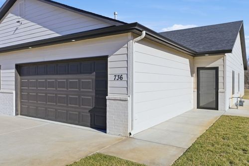 736 W 50th Ct S, Wichita, KS, 67217-5025 | Card Image