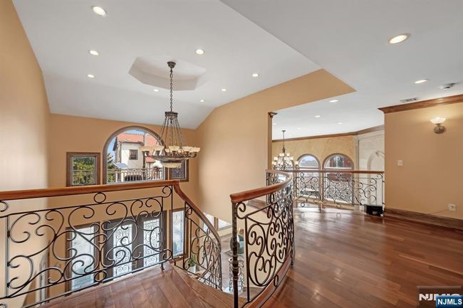 10 Fox Ter, House other with 6 bedrooms, 8 bathrooms and null parking in Cliffside Park NJ | Image 20