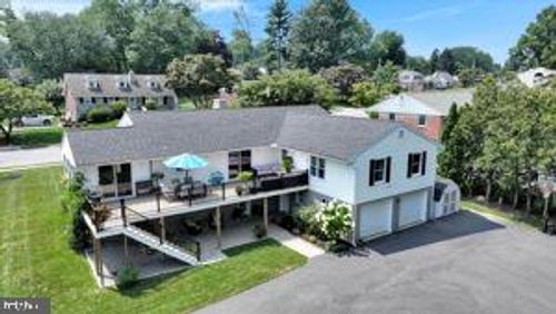 402 Spring Dr, MILLERSVILLE, PA, 17551-2021 | Card Image