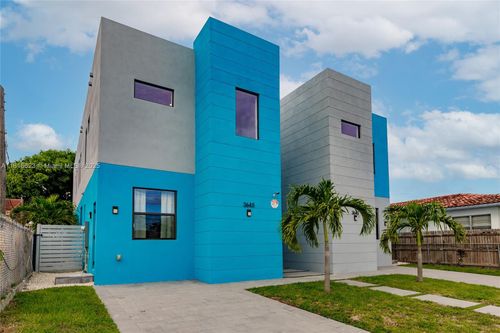 3645 Sw 3rd St, Miami, FL, 33135-2543 | Card Image