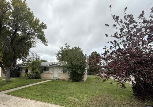 700 S 10th St, Douglas, WY, 82633-2779 | Card Image