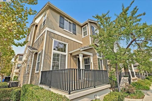 6320 Byron Ln, San Ramon, CA, 94582-3056 | Card Image
