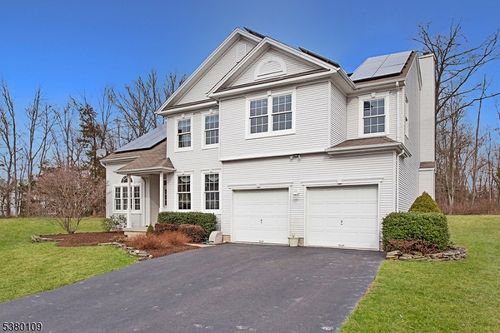 6 Danby Ct, PRINCETON, NJ, 08540-7901 | Card Image