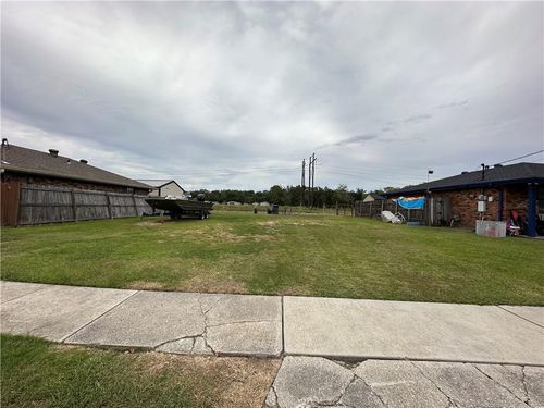 1929 Joseph Dr, Saint Bernard, LA, 70085-7206 | Card Image