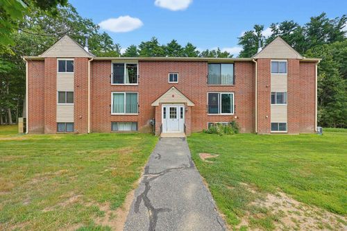 2-6 Brookside Dr, Exeter, NH, 03833-1647 | Card Image
