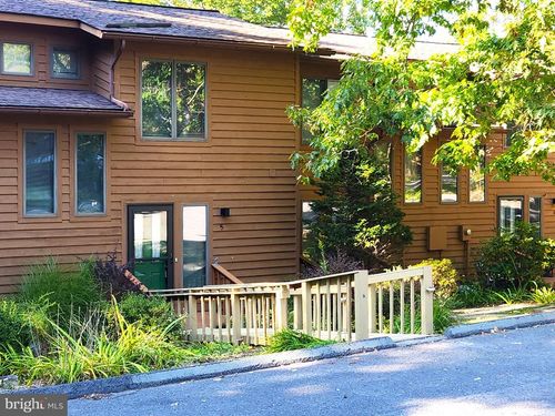 5-5 Laurel Brook Dr, OAKLAND, MD, 21550-7126 | Card Image