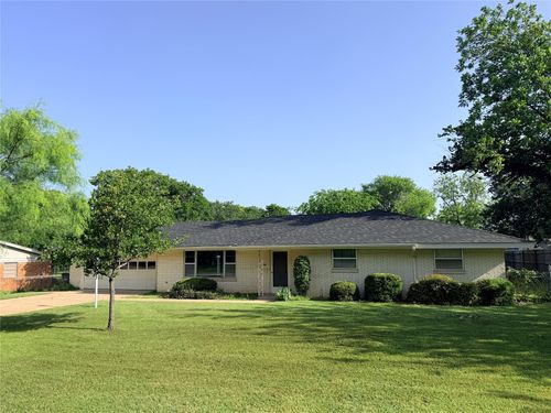 1441 Brazos St, Graham, TX, 76450-4904 | Card Image