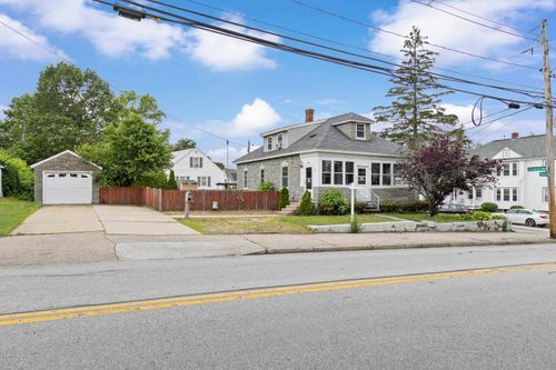 793 S Beech St, Manchester, NH, 03103-5803 | Card Image