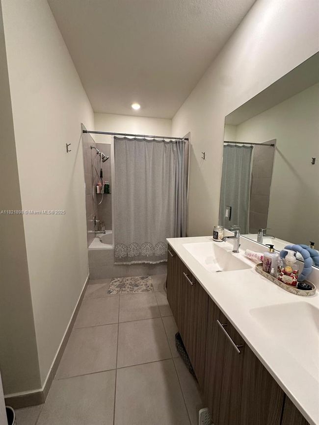 APT-204 - 8301 Nw 41 St St, Condo with 2 bedrooms, 3 bathrooms and null parking in Doral FL | Image 15