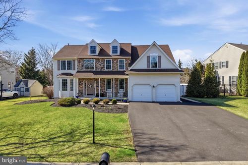 930 Red Coat Farm Dr, CHALFONT, PA, 18914-4402 | Card Image