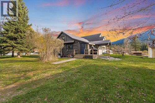 505 6th St, Kaslo, BC, V0G1M0 | Card Image