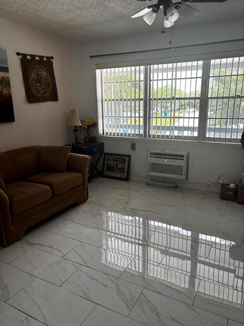 237 Northampton L, West Palm Beach, FL, 33417 | Card Image