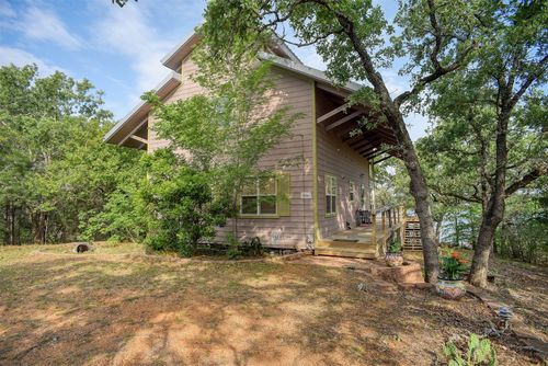 106 Pueblo, Smithville, TX, 78957-4961 | Card Image