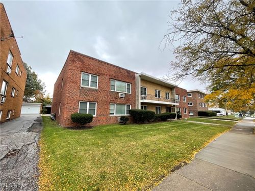 17808 Lake Shore Blvd, Cleveland, OH, 44119-1231 | Card Image