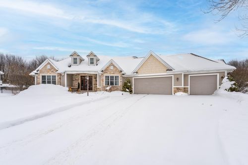 6368 Hollison Dr, Kalamazoo, MI, 49009-8084 | Card Image