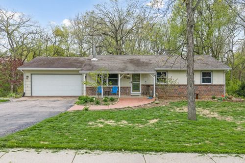 1720 Algonquin Drive, Baraboo, WI, 53913 | Card Image