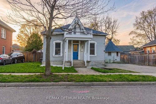 4 Denison Ave, Brampton, ON, L6X1E6 | Card Image