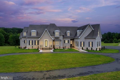 37016 Longmoor Farm Ln, HILLSBORO, VA, 20132-2864 | Card Image