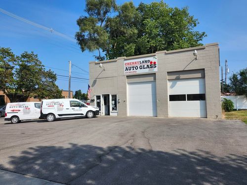 1103 S Union St, Traverse City, MI, 49684-3258 | Card Image