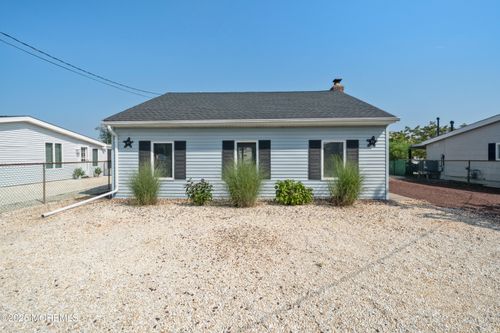 43 Florence Ln, MANAHAWKIN, NJ, 08050-4553 | Card Image