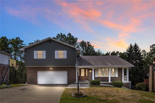 120 Sherwood Dr, Greensburg, PA, 15601-5970 | Card Image