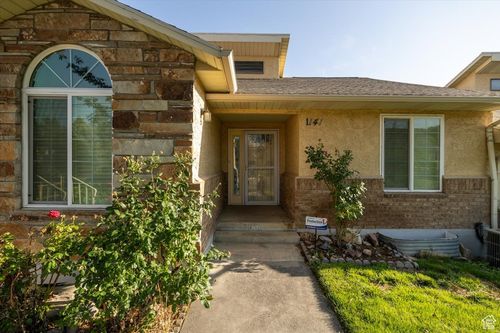 1141 E Murray Holladay Rd, Millcreek, UT, 84117-4926 | Card Image