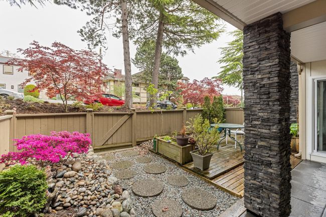 105 - 1371 Foster Street, Condo with 2 bedrooms, 1 bathrooms and 1 parking in White Rock BC | Image 27