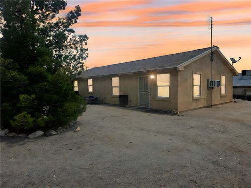 555 W Haystack Dr, Meadview, AZ, 86444 | Card Image