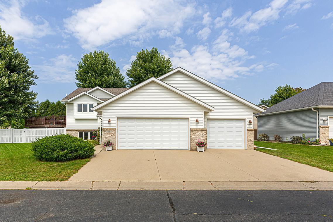Fox Trl, North Mankato, MN 56003