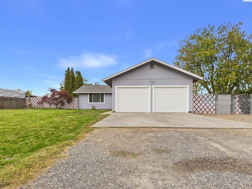 1618 S Zillah St, Kennewick, WA, 99337-2845 | Card Image