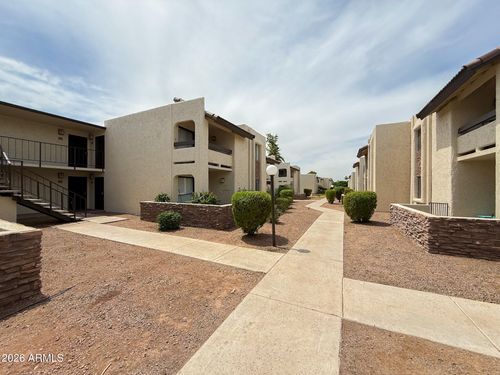 215-3825 E Camelback Rd, Phoenix, AZ, 85018-2643 | Card Image
